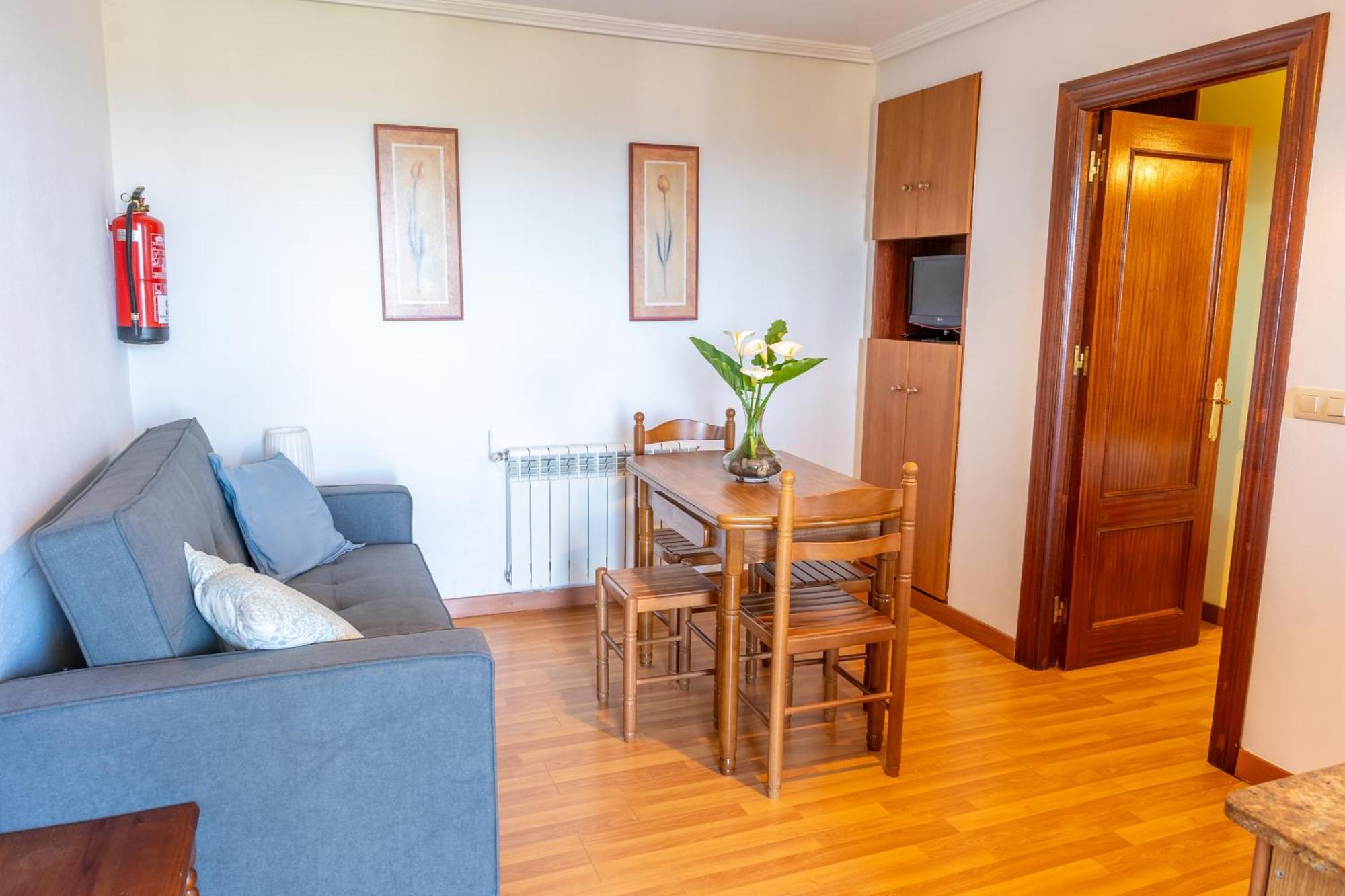 Apartamentos Olga Cudillero Luaran gambar